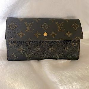 LV MONOGRAM SARAH TRIFOLD WALLET
